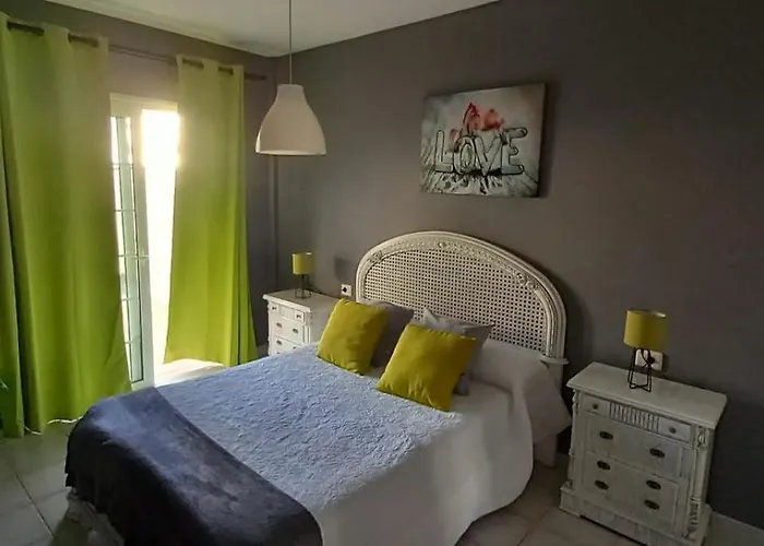 Quiet Close Aquatic Park Siam Park